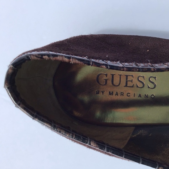 Guess Flats - Picture 2 of 4